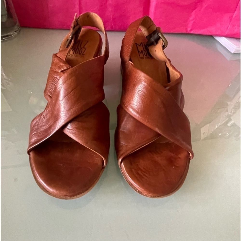 Miz Mooz Leather Sandals 2”  Stacked Block Heel Size 37